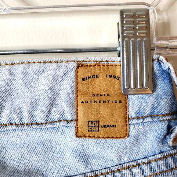 Azucar Light Wash Pleat Front Loose Fit Barrel Leg Mom Denim Jeans - Picture 7 of 9